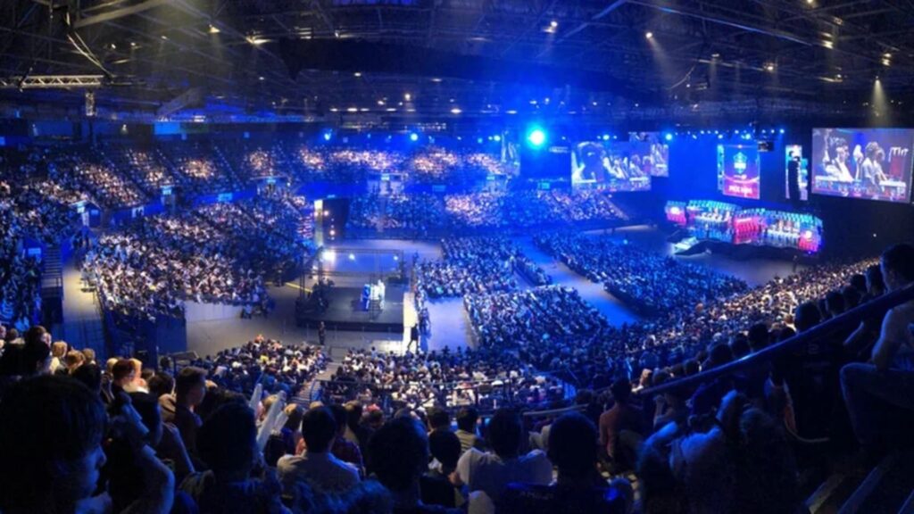 An Esports competition where many people arrived to fill the arena.