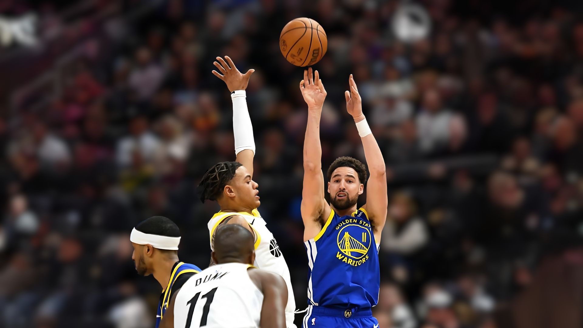 Basketball Player Number 11 Klay Thompson Shooting Form