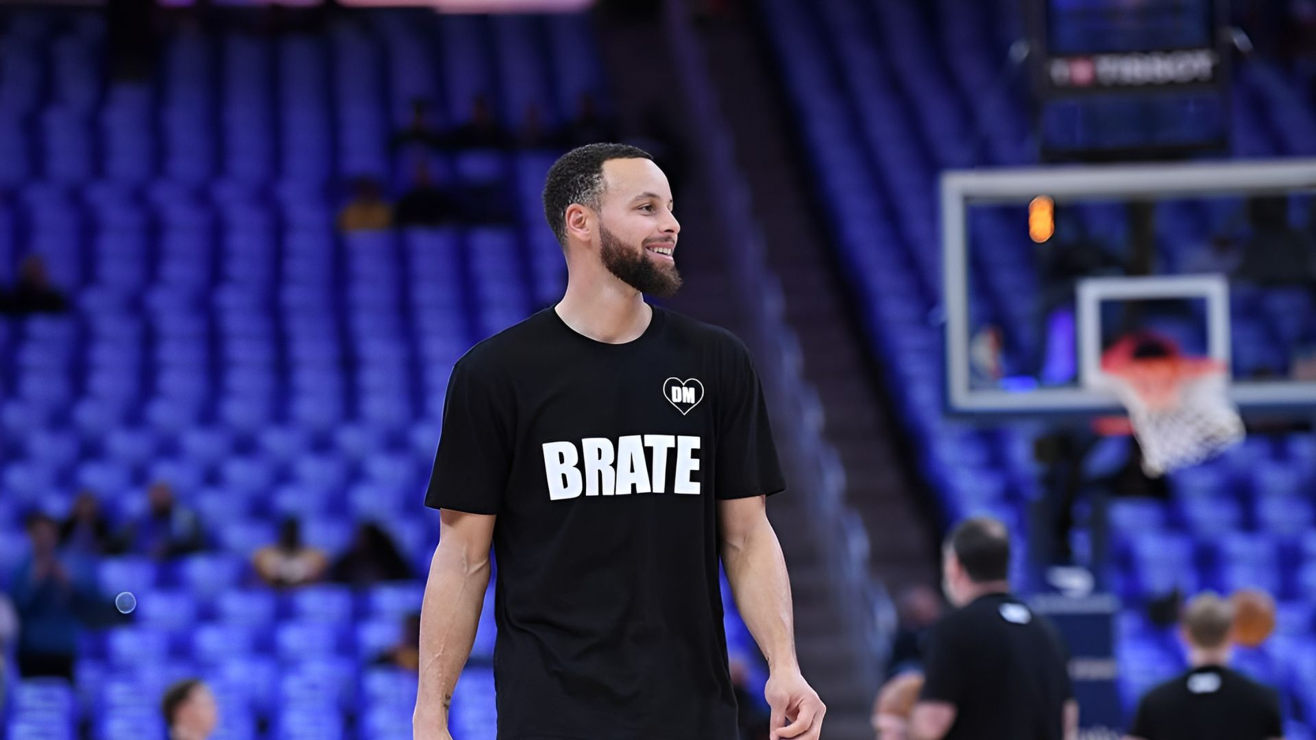 Stephen Curry Warming Up