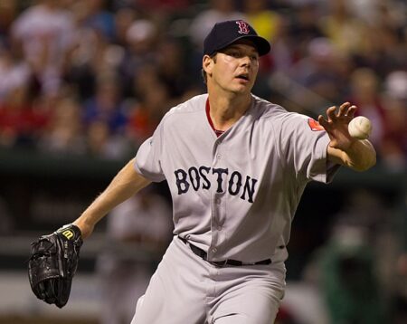 44 Year Old Pitcher is Back in the Majors Rich Hill back